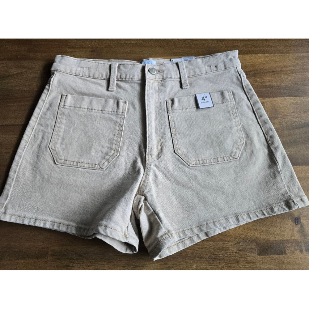 Time and Tru Women's High Rise Patch Pocket Denim Shorts, 4 in Inseam Beige NWT